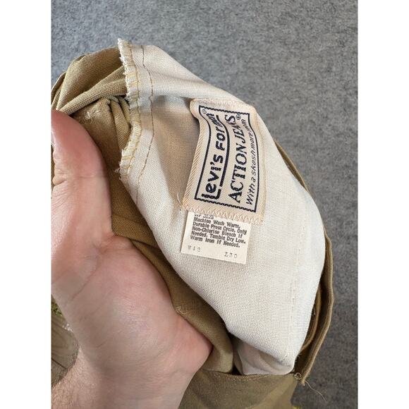 VINTAGE 70s Levis Action Jeans Khaki Pants Mens 42x30 Tan Straight 80s Workwear - Picture 6 of 6